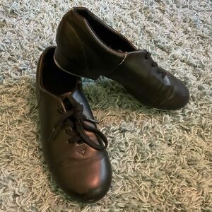 Tap Shoes in Black